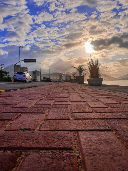 100Mts Da Praia Com Churrasqueira, Piscina E Wi-Fi Caraguatatuba Exterior photo